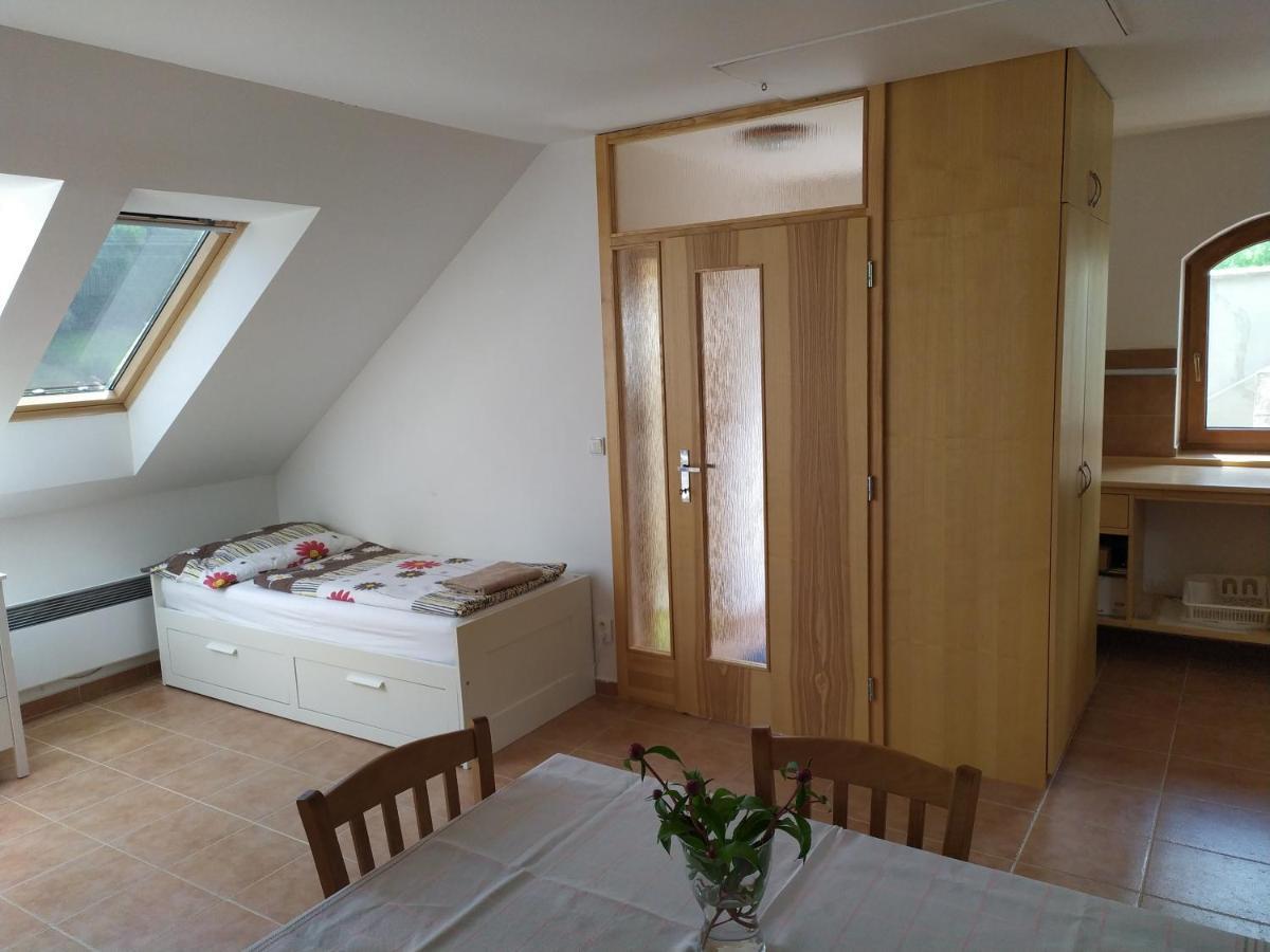 Apartment Koprivovi Němčičky Esterno foto