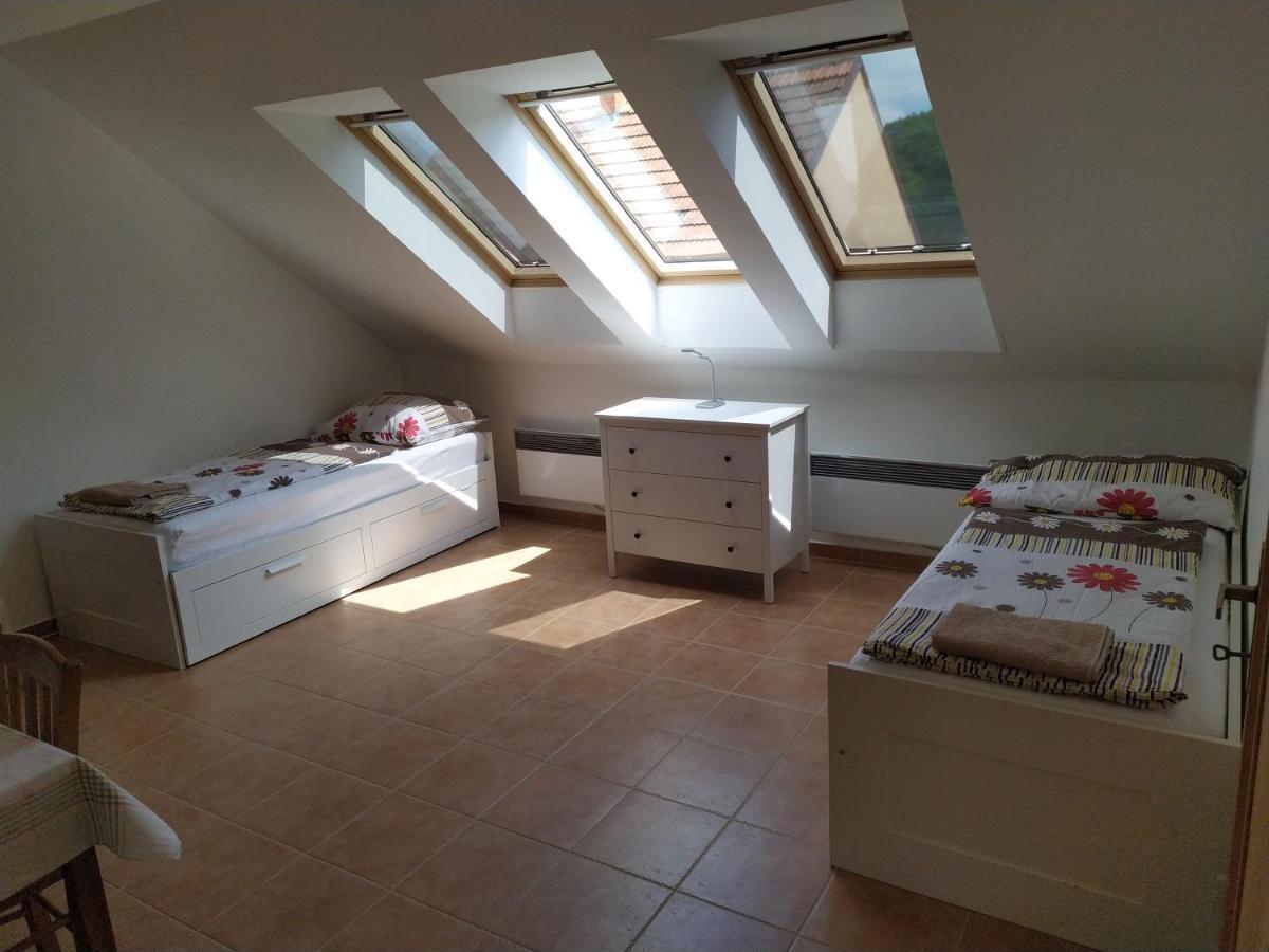 Apartment Koprivovi Němčičky Esterno foto