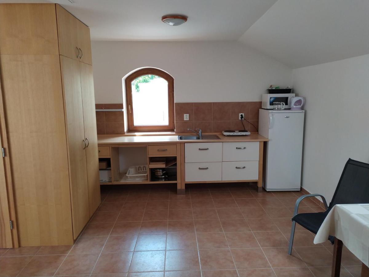 Apartment Koprivovi Němčičky Esterno foto